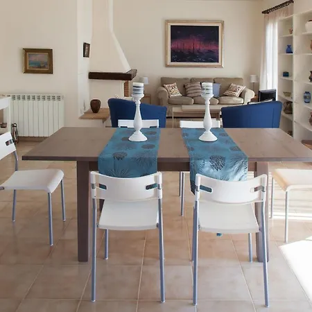 Vila Serenata With Pool & Garden